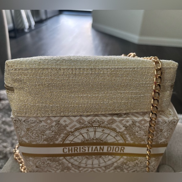 Brand New Dior 2024 Holiday Cosmetic Pouch Bag with Crossbody Chain - Picture 6 of 14